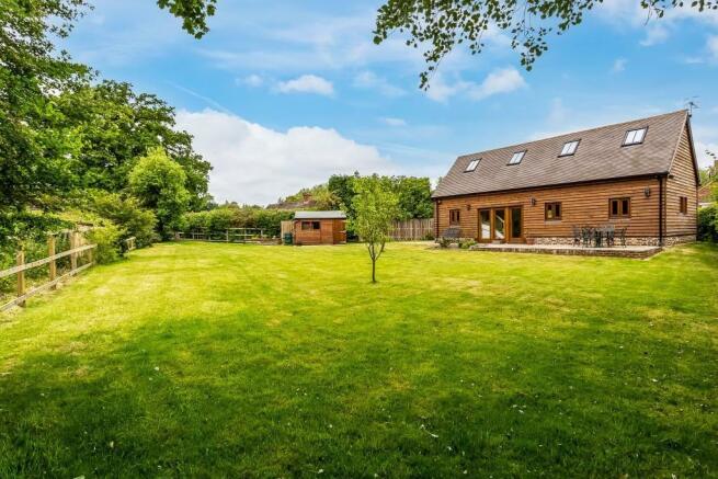Rear garden BEST.jpg