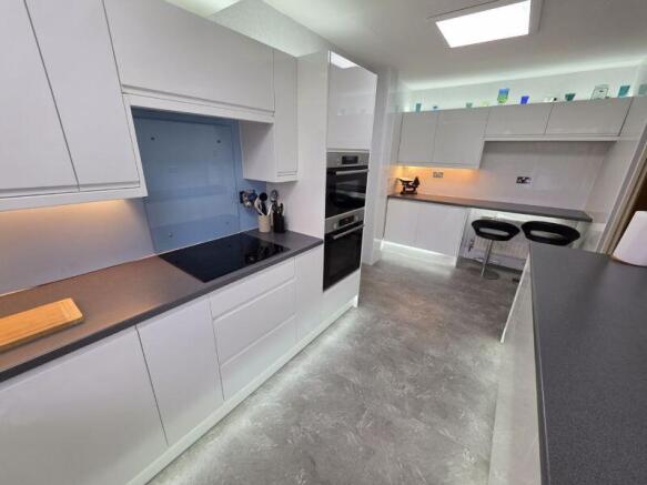 Kitchen/Breakfast Room Additional Image