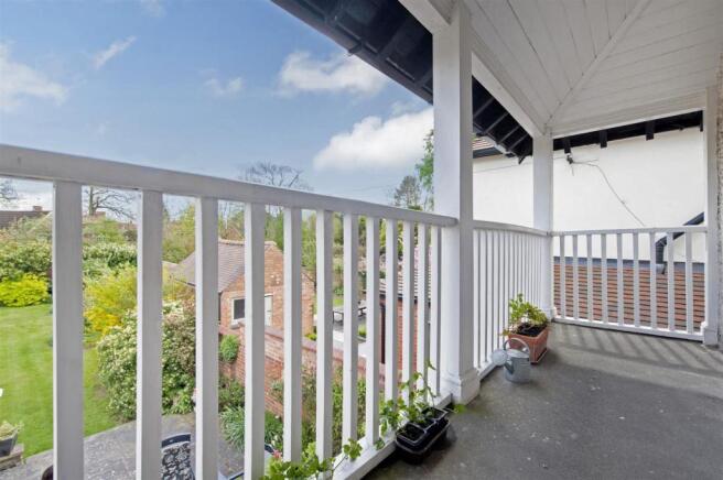 21 Belvedere Road4.j