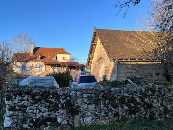 Photo 3