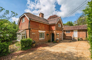 Hollow Dene Lodge, Road Through Emery Down Towards Stoney Cross, Lyndhurst SO43 7DZ