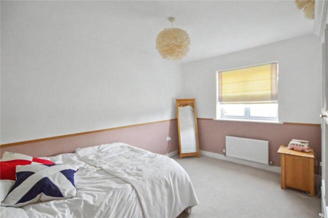 3 bed Semi-Detached for sale Image 8