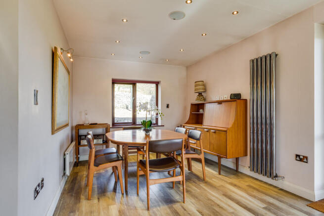Dining/Sitting Ro...