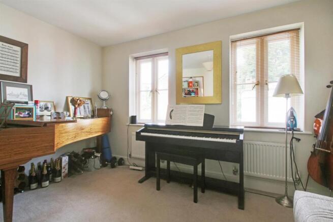 Bedroom 2.jpg