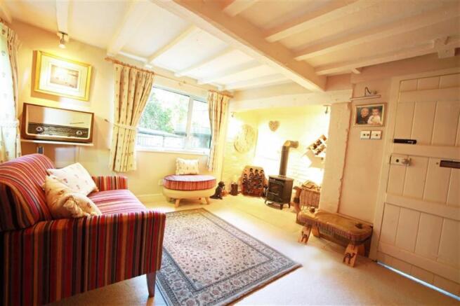 SECOND SITTING ROOM/