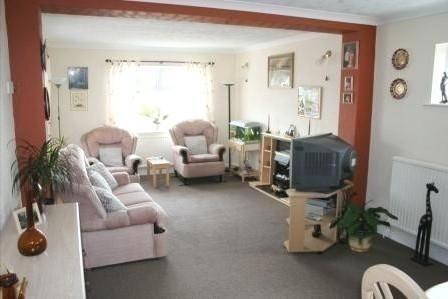 extended lounge