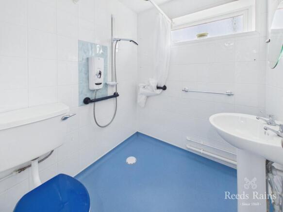 2 bed Bungalow for sale Image 8