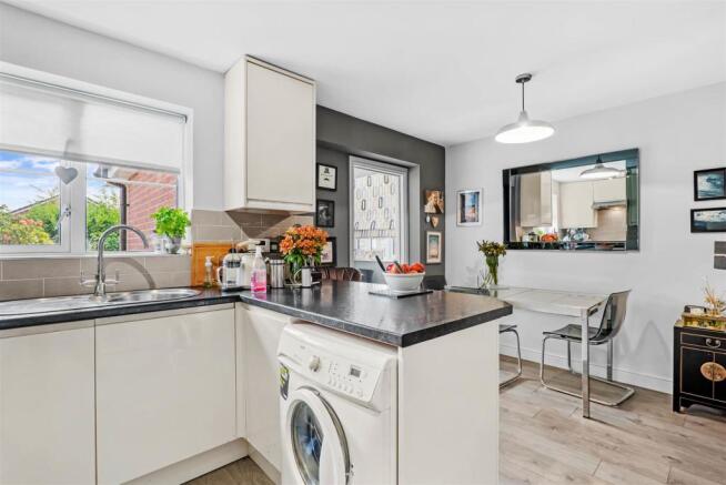 9 Bomford Hill - kitchen to dining area.jpg