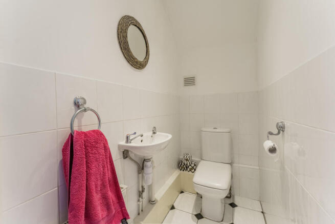 3 bed Semi-Detached for sale Image 10