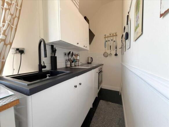 1 bed Flat for sale Image 8