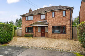14, Orchard Close, Blackwater, Camberley GU17 9EX