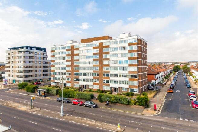 f11 braemore court-1.jpg