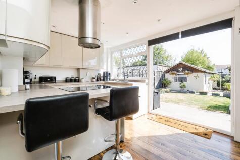 York Road, London, E4