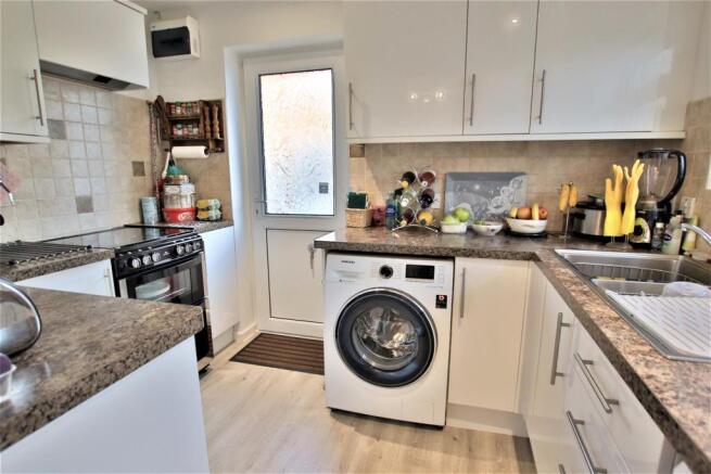 BLENHEIM DRIVE, BREDON, KITCHEN