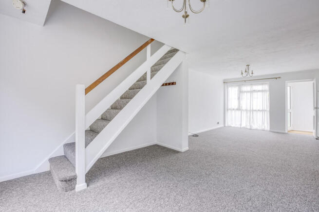 10 Lanewood Close...