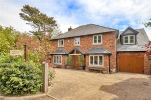 Hilltop House, Dads Hill, Cross In Hand, Heathfield TN21 0SY