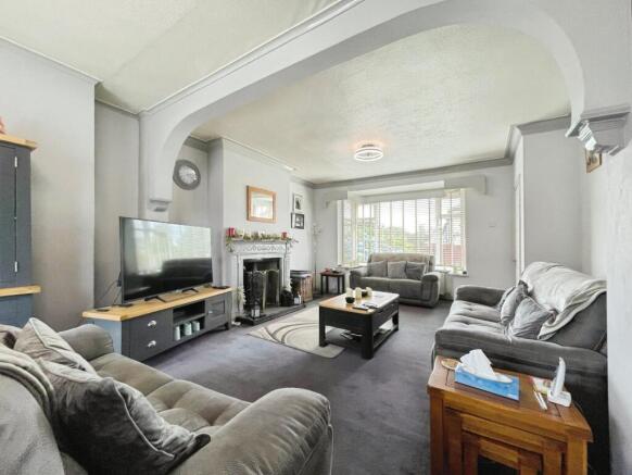 4 bed Semi-Detached for sale Image 8
