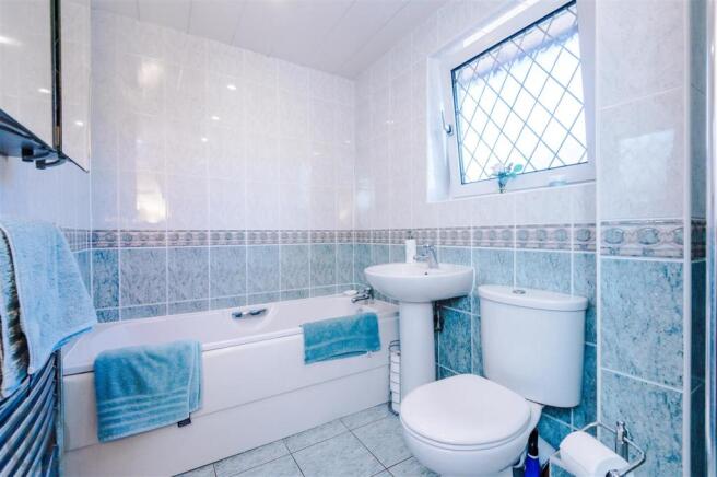 Bathroom.jpg