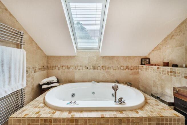 Ensuite Bathroom