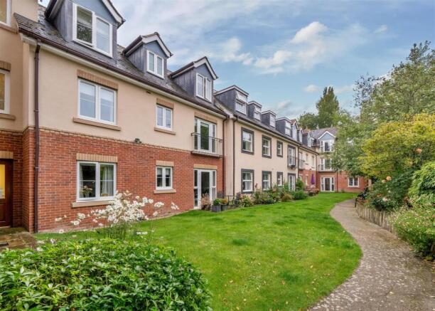 Pegasus Court, Wantage, Oxfordshire, OX12 photo 2