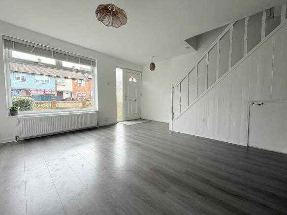 3 bed Terraced to rent Image 4