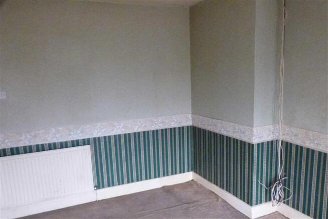 Bedroom 1: