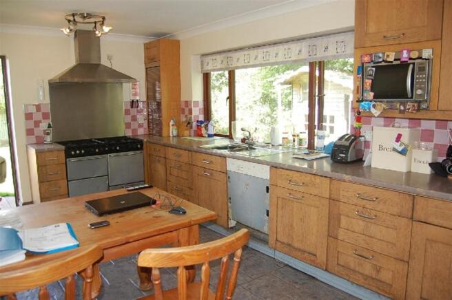 Kitchen: