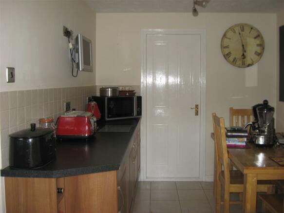 Photo 3