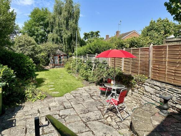 terrace & garden