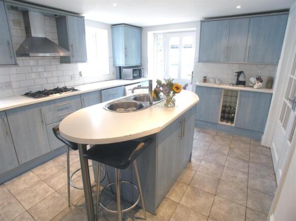 Kitchen/Breakfast Room