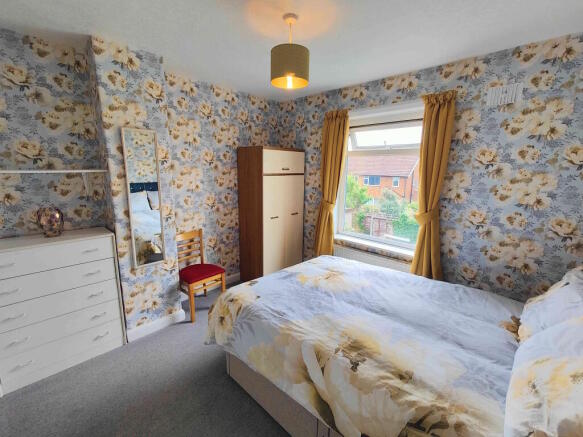 3 bed Semi-Detached for sale Image 11