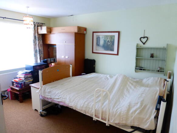 Photo 4
