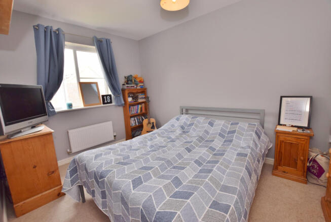 BEDROOM 2