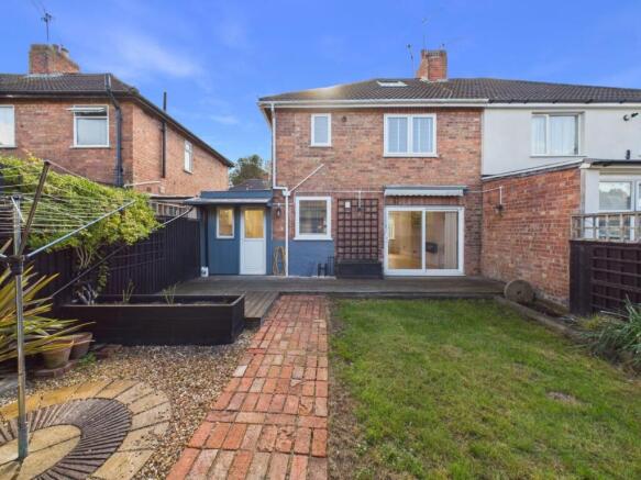 Greenland Avenue, Humberstone, Leicester photo 3