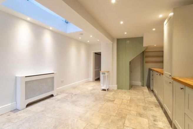 Hartley Wintney, RG27 photo 4