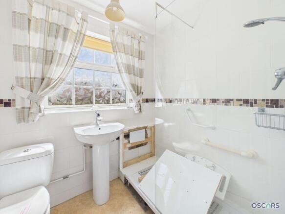 2 bed Semi-Detached Bungalow for sale Image 6