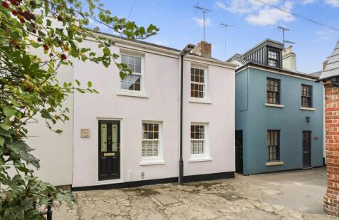 Chapel Lane, The Suffolks, Cheltenham, GL50
