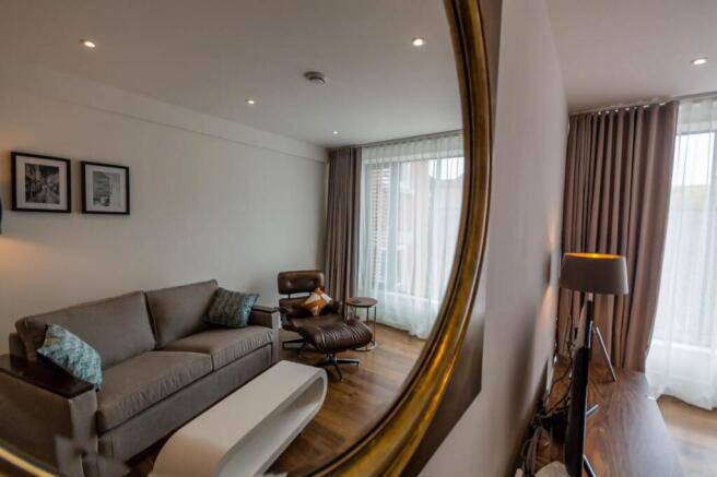 2 bed Apartment to rent Image 4