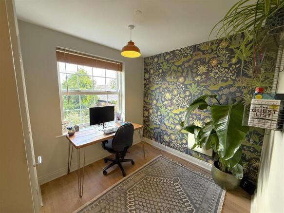Bedroom 2.JPG