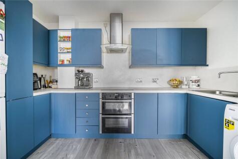 Kenavon Drive, Reading, Berkshire