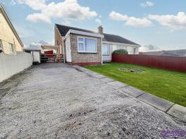 4, Leyford Close, Wembury PL9 0HX