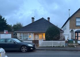 57 Wisteria House, Langton Road, West Molesey KT8 2HX