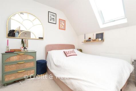 Cleeve Road, Leatherhead, Surrey