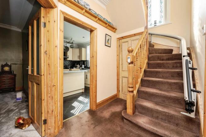 3 bed Semi-Detached for sale Image 7