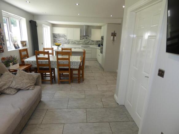 Kitchen Family Room