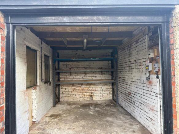 DOUBLE DETACHED GARAGE