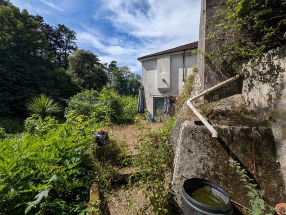40 Newton Road, Torquay, Devon, TQ2 6AA photo 4