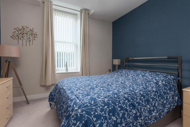 2 bed Apartment for sale Image 7