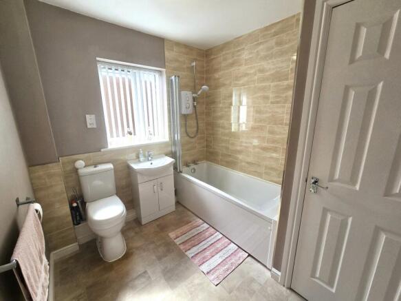 2 bed Detached Bungalow for sale Image 9