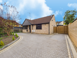 15, Essex Road, Halling, Rochester ME2 1AU